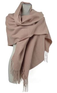 Dámská světlerůžová šála s třásněmi 