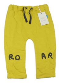 Nové- Žluté baggy tepláky s nápisem Miniclub