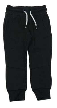 Čierne rebrované tepláky dopodopo