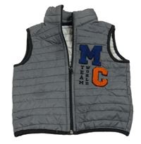 Sivá prešívaná zateplená vesta s písmeny