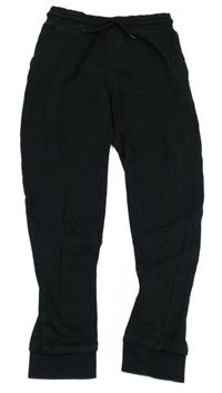 Černé tepláky George