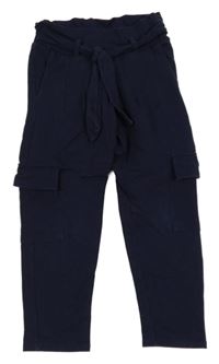 Tmavomodré cargo teplákové kalhoty s kapsami a páskem DopoDopo 