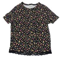 Černé crop tričko s kytičkami a krajkou Tally Weijl