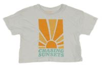 Biele crop tričko so sluncem a nápismi PRIMARK