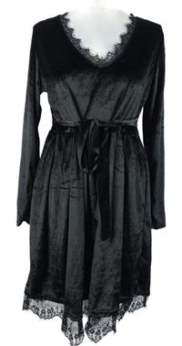 Dámské černé sametové šaty s krajkou a páskem 
