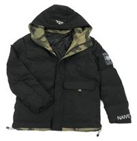 Černá šusťáková zimní bunda s logem Nike 