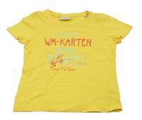 Tmavožlté tričko s nápismi a koníkem TOM TAILOR