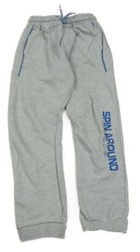 Šedé tepláky s nápisem Y.F.K.