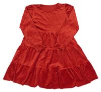 Červené zamatové šaty