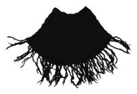 Čierne pletené pončo s strapcemi