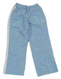 Světlemodré šusťákové kalhoty s bílým pruhem Alive