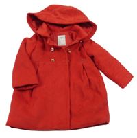 Červený sametový zateplený kabát s logem a kapucí Mayoral