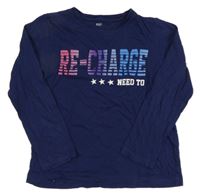 Tmavomodré triko s nápisy F&F