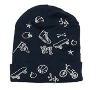 Tmavomodrá pletená čepice s výšivkami