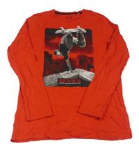 Červené tričko so skateboardistou C&A