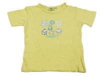 Žlté tričko so zvířaty