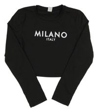 Čierne crop tričko s nápisom shein