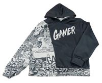 Sivo-biela vzorovaná mikina s nápismi a kapucňou