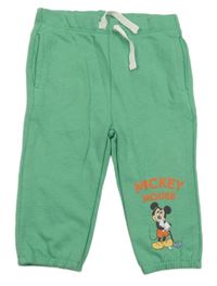 Zelené tepláky s Mickeym George