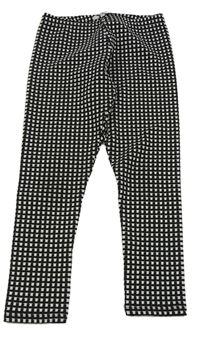 Čierno-biele kockované capri legíny M&S