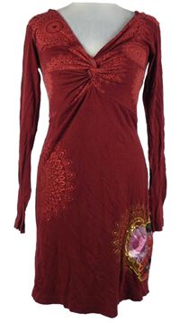 Dámské karmínové šaty s potiskem Desigual 