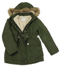 Tmavozelená šusťáková zimní parka s kožešinou a kapucí Primark