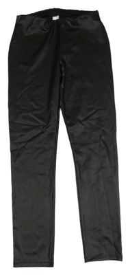 Černé koženkové legíny C&A