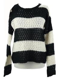 Dámský černo-bílý pruhovaný ažurový svetr Atmosphere 