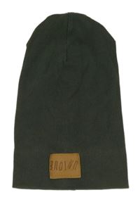 Khaki žebrovaná čepice s nášivkou 