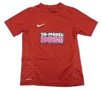 Červené sportovní funkční tričko s potiskem Nike