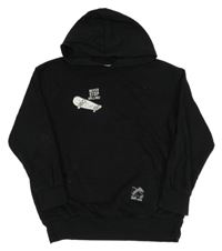 Čierna mikina so skateboardmi  a nápismi a vreckom a kapucňou Pepperts!