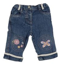 Modré rifle s motýlem a květy