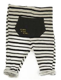 Bielo-čierne pruhované pletené tepláky s nápisom Nutmeg