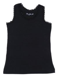 Čierny top s čipkou