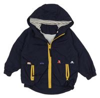 Tmavomodrá šušťáková jarná bunda s autami a kapucňou