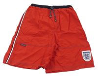 Červené sportovní kraťasy England M&S