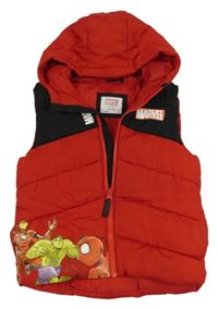Červeno-černá prošívaná šusťáková zateplená vesta s Avengers a kapucí PRIMARK