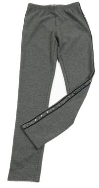 Tmavosivé melírované tregínové teplákové nohavice s pruhom so cvokmi 