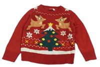 Červený sveter so sobmi a stromkem