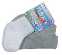 2 set - Sivá melírovaná čepice + biele ponožky