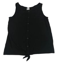 Čierny top s gombíkmi a uzlom C&A