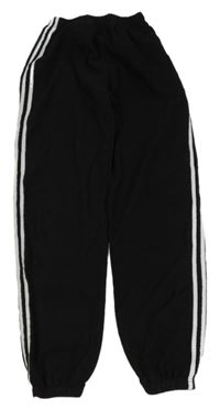 Čierne rebrované zamatové cuff nohavice s bielým pruhom shein