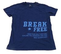 Tmavomodré tričko s nápisom Y.F.K.