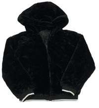 Čierna kožušinová podšitá bunda s kapucňou