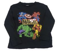 Černé triko s hrdiny Marvel