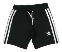 Černé teplákové kraťasy s logem Adidas