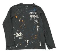 Tmavošedé triko s nápisy a skvrnkami C&A