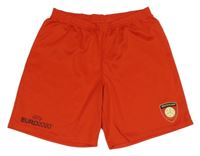 Červené športové kraťasy s potlačou