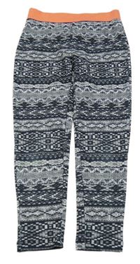 Čierno-sivo-biele vzorované športové legíny Crane