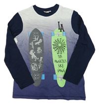Tmavomodro-bílé ombré triko se skateboardy 